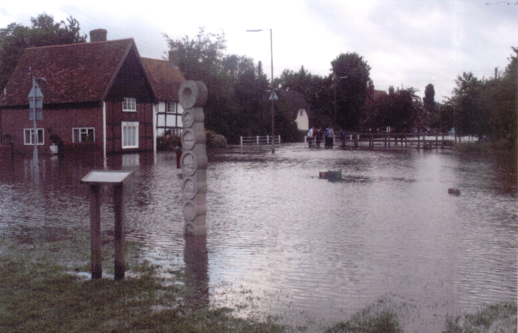Flood in Denchworth Road